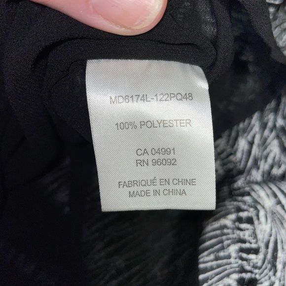 Short Romper. MUST BE BUNDLED - Picture 11 of 11